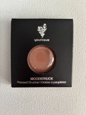 YOUNIQUE EYESHADOW